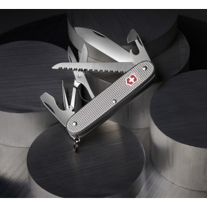 VICTORINOX FARMER X ALOX. Обзор перочинного ножа с ножницами