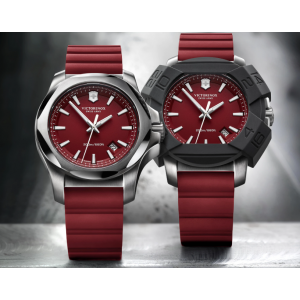 VICTORINOX INOX. Обзор наручных армейских часов