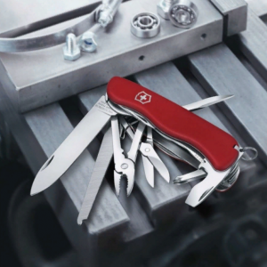 VICTORINOX WORKCHAMP. Обзор многофункционального швейцарского ножа для ремесленного и ежедневного использования