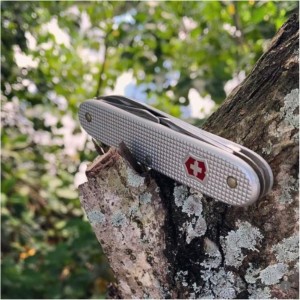 VICTORINOX BANTAM ALOX. Обзор карманного ножа