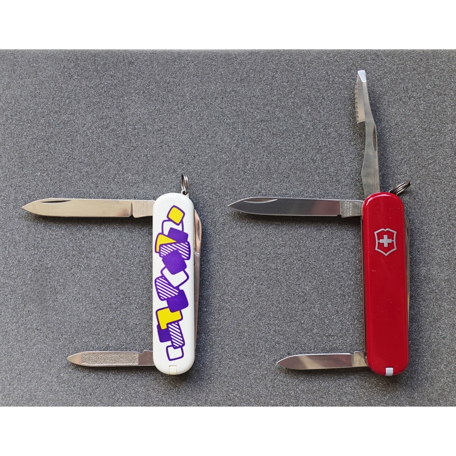  Victorinox 0.6386.WL Midnight Mini Champ Knife, Former Name:  Mini Champ Light WL, Authentic Japanese Product Warranty : Sports & Outdoors
