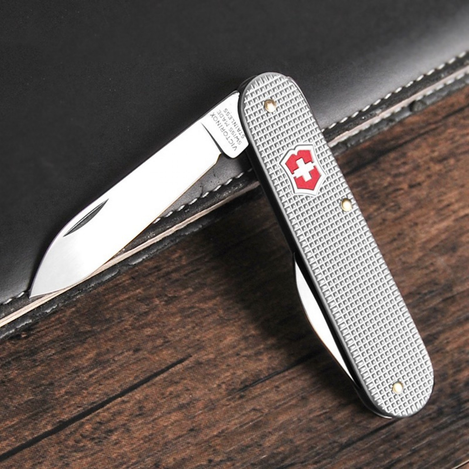 Victorinox Swiss Army Knife Bantam Alox 0.2300.26