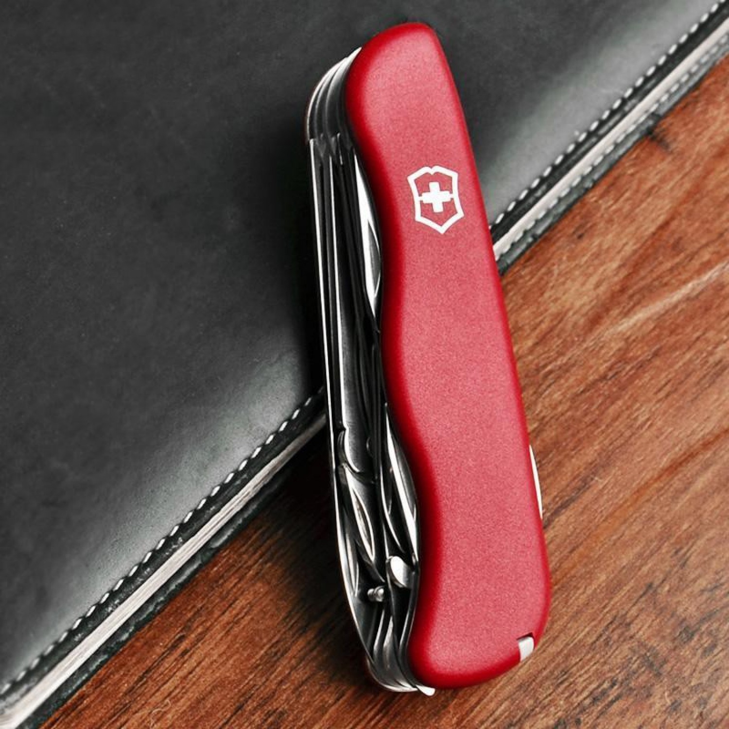 VICTORINOX HERCULES 0.8543