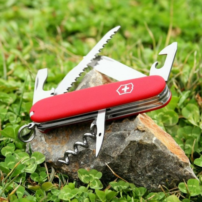 Перочинный нож фото. Victorinox Camper. Нож многофункциональный Victorinox Camper Ecoline. Нож 1.3613 швейцарский. Викторинокс баннер.