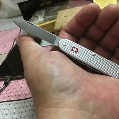 Нож VICTORINOX PIONEER 0.8201.26